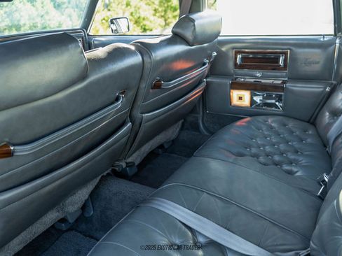 Used 1988 Cadillac Brougham image 31