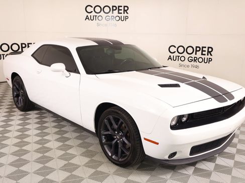 Used 2020 Dodge Challenger SXT w/ Blacktop Package RWD image 1