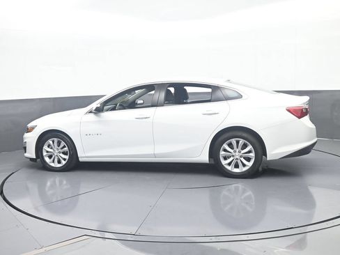 Used 2025 Chevrolet Malibu LT FWD image 3