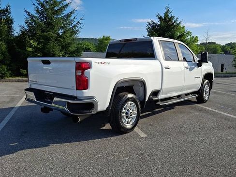 Used 2025 Chevrolet Silverado 2500 LT w/ Convenience Package AWD/4WD image 6