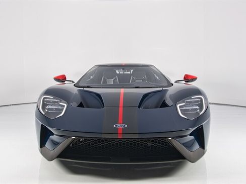 Used 2020 Ford GT Carbon Series RWD image 3