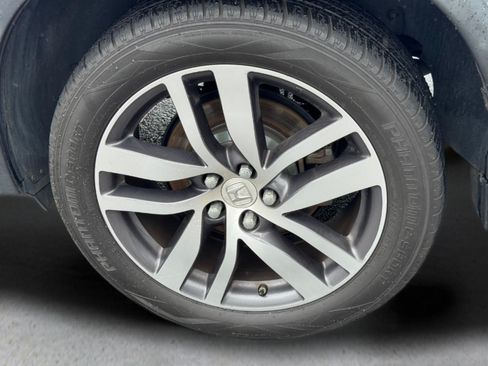 Used 2017 Honda Pilot Elite image 18