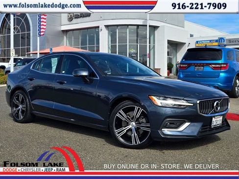 Used 2019 Volvo S60 T5 Inscription FWD image 1