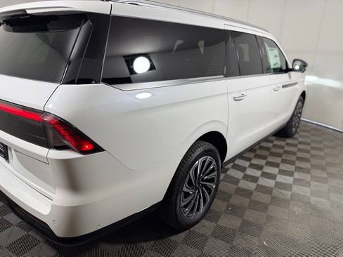 New 2025 Lincoln Navigator L Black Label image 5