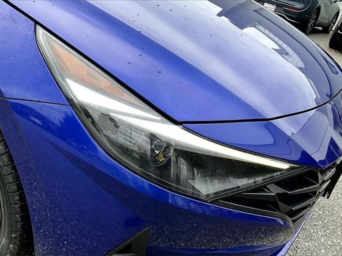 Used 2023 Hyundai Elantra SEL w/ Convenience Package image 32