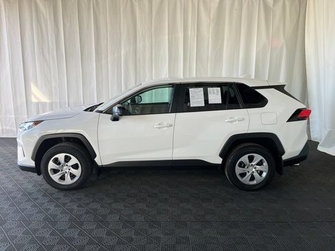 Used 2024 Toyota RAV4 LE AWD/4WD image 28