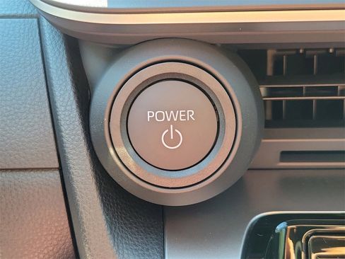 New 2026 Toyota Prius LE image 29