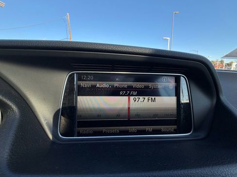 Used 2015 Mercedes-Benz E 400 4MATIC Coupe image 25