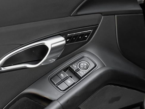 Used 2019 Porsche 718 Cayman S RWD image 46