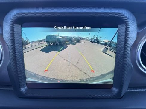 Used 2023 Jeep Wrangler Unlimited Rubicon 4xe image 21