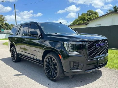 Used 2021 GMC Yukon Denali w/ Denali Ultimate Package AWD/4WD image 1