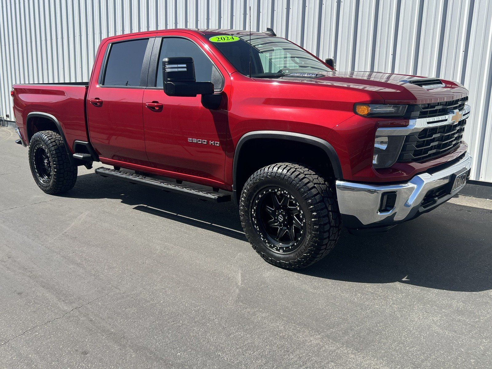 Used 2024 Chevrolet Silverado 2500 LT RWD image 8