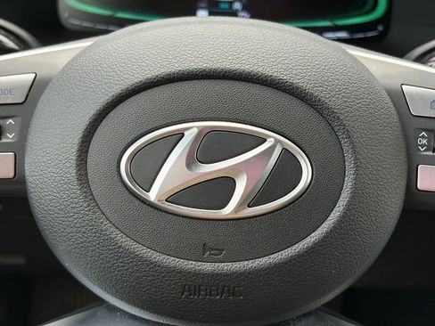 Used 2025 Hyundai Palisade SEL FWD image 29
