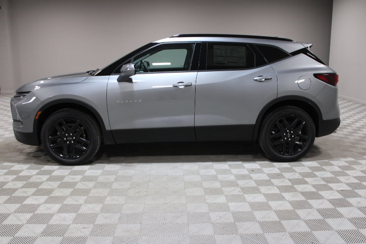 New 2026 Chevrolet Blazer LT w/ Sound & Technology Package AWD/4WD image 9