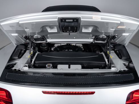 Used 2012 Audi R8 V10 AWD/4WD image 26