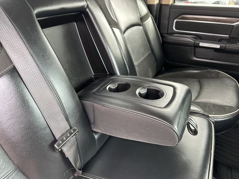 Used 2019 RAM 2500 Laramie image 32