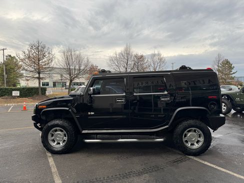 Used 2005 HUMMER H2 w/ Preferred Equipment Group image 7