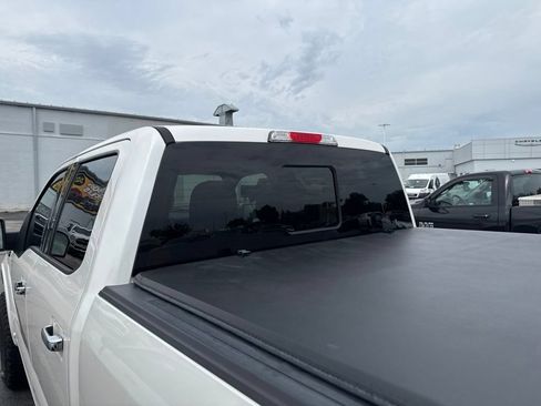 Used 2018 Ford F150 Lariat w/ Equipment Group 502A Luxury AWD/4WD image 8