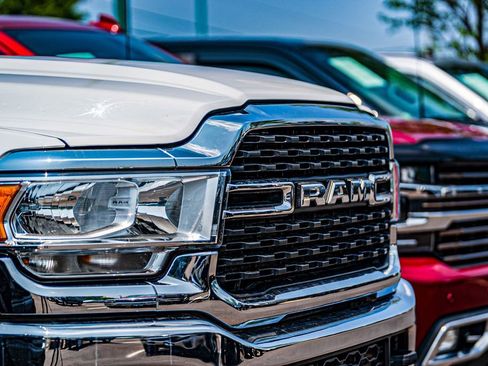 Used 2024 Ford F350 Lariat w/ Lariat Ultimate Package image 53