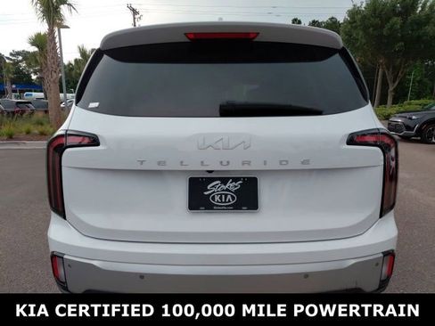 Certified 2024 Kia Telluride EX w/ EX Captain's Chair Package FWD image 6