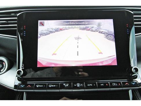 Used 2024 Jeep Wagoneer Series II AWD/4WD image 30