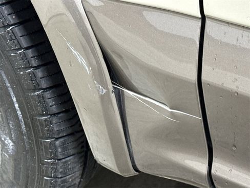 Used 2018 Ford F150 Lariat w/ Equipment Group 502A Luxury image 30