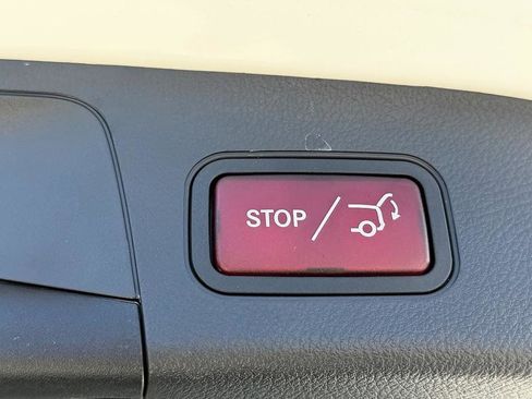 Used 2025 Mercedes-Benz GLA 250 4MATIC image 14