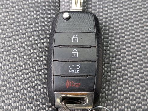 Used 2017 Kia Forte LX image 23