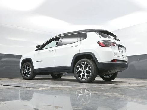 Used 2025 Jeep Compass Limited AWD/4WD image 50
