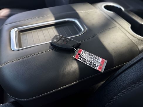 Used 2023 GMC Yukon Denali w/ LPO, Floor Liner Package AWD/4WD image 26