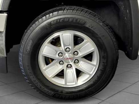 Used 2018 GMC Sierra 1500 SLE w/ SLE Value Package image 10