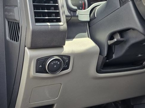 Used 2022 Ford F250 XL w/ Power Equipment Group AWD/4WD image 16