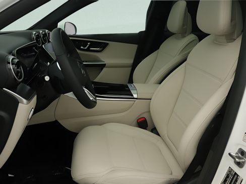 New 2026 Mercedes-Benz C 43 AMG 4MATIC Sedan image 30