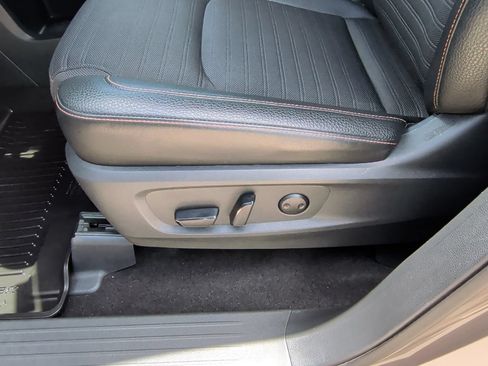 Used 2024 Nissan Pathfinder Rock Creek AWD/4WD image 14