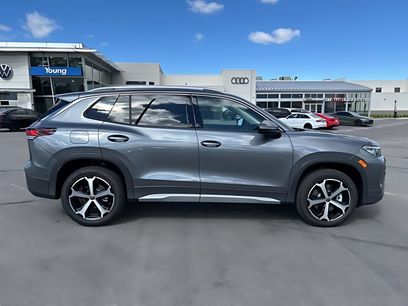 New 2026 Volkswagen Tiguan SE