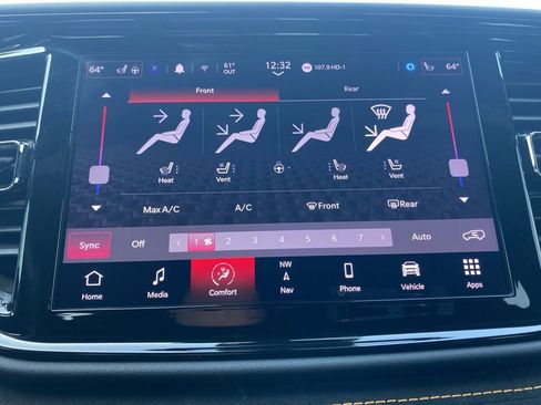 Used 2023 Dodge Durango R/T w/ Hemi Orange Plus Package AWD/4WD image 42