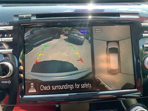 Used 2024 Nissan Murano Platinum w/ Cargo Package FWD image 25