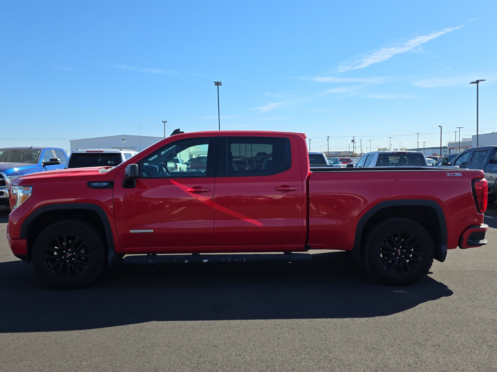 Used 2022 GMC Sierra 1500 Elevation w/ Preferred Package AWD/4WD image 4
