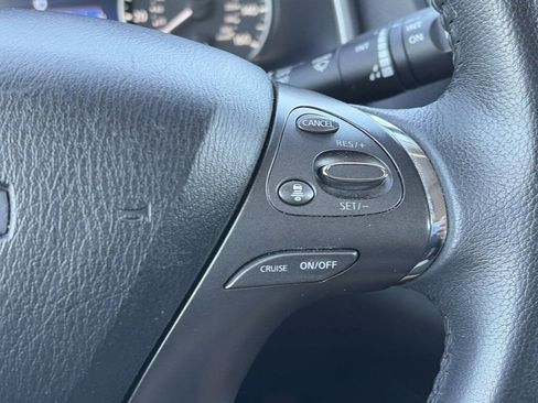 Used 2023 Nissan Murano SV image 23