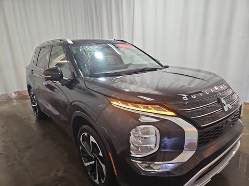 Used 2022 Mitsubishi Outlander SEL Black Edition FWD image 4