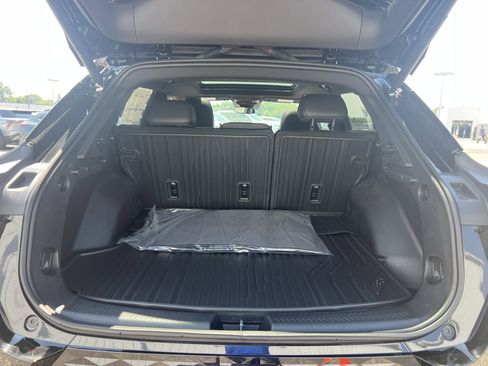 New 2025 Chevrolet Equinox EV RS image 10