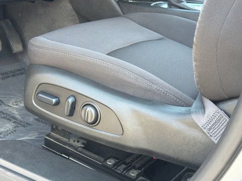 Used 2024 Chevrolet Malibu LT FWD image 18