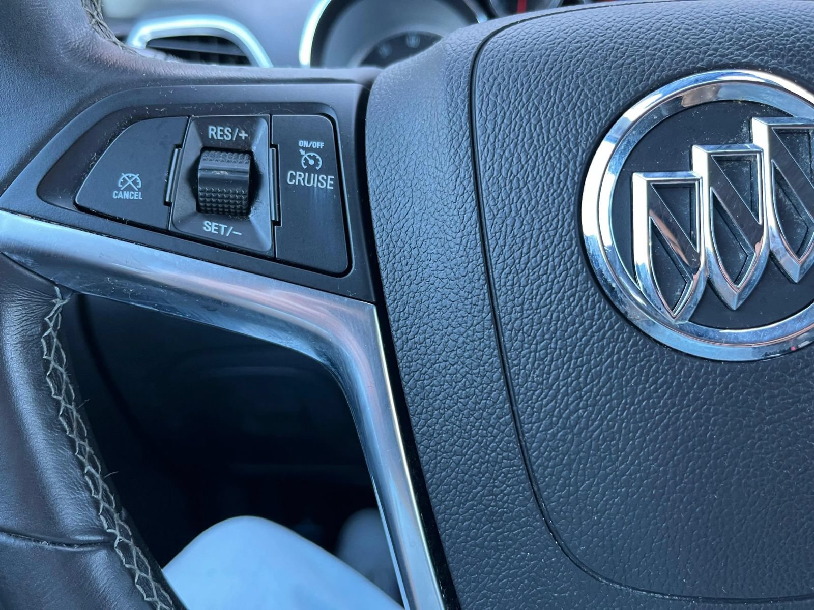 Used 2015 Buick Encore Convenience AWD/4WD image 13