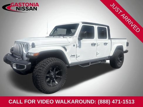 Used 2023 Jeep Gladiator Sport AWD/4WD image 1