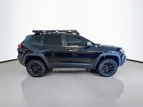 Used 2021 Jeep Cherokee Trailhawk w/ Sun, Sound & Nav Group image 40