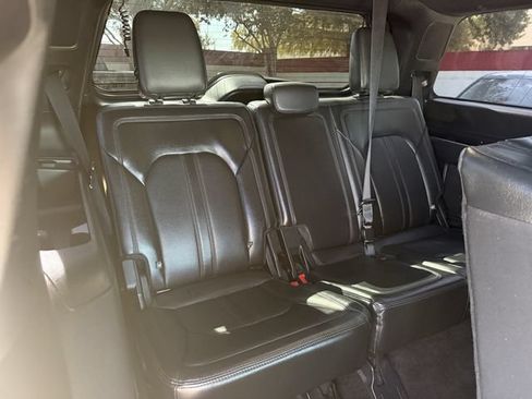 Used 2018 Ford Expedition Limited w/ Equipment Group 302A RWD image 33