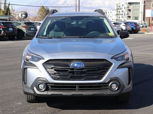 Used 2025 Subaru Outback Onyx Edition image 8