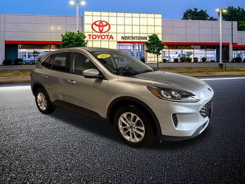 Used 2021 Ford Escape SE w/ Convenience Package AWD/4WD image 31