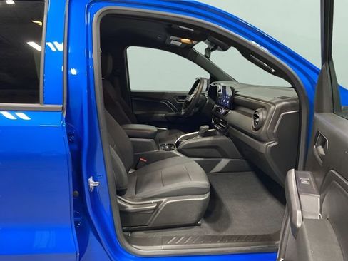 Used 2024 Chevrolet Colorado W/T w/ WT Convenience Package II AWD/4WD image 28
