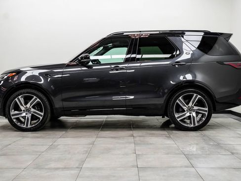 Used 2023 Land Rover Discovery Metropolitan Edition AWD/4WD image 8